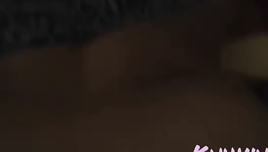 Karanlık gecede sikişmek çok komik.