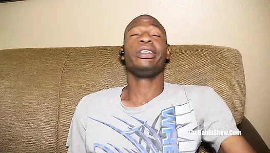 Tam video Lizzy gutta ve mutambo tarafından sikiliyor