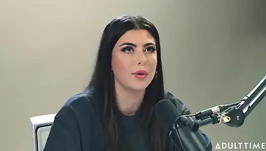 Profesyonel bir dominatrix olmak Gal Ritchie'nin beklediği şey değil!  Adult Time Podcast