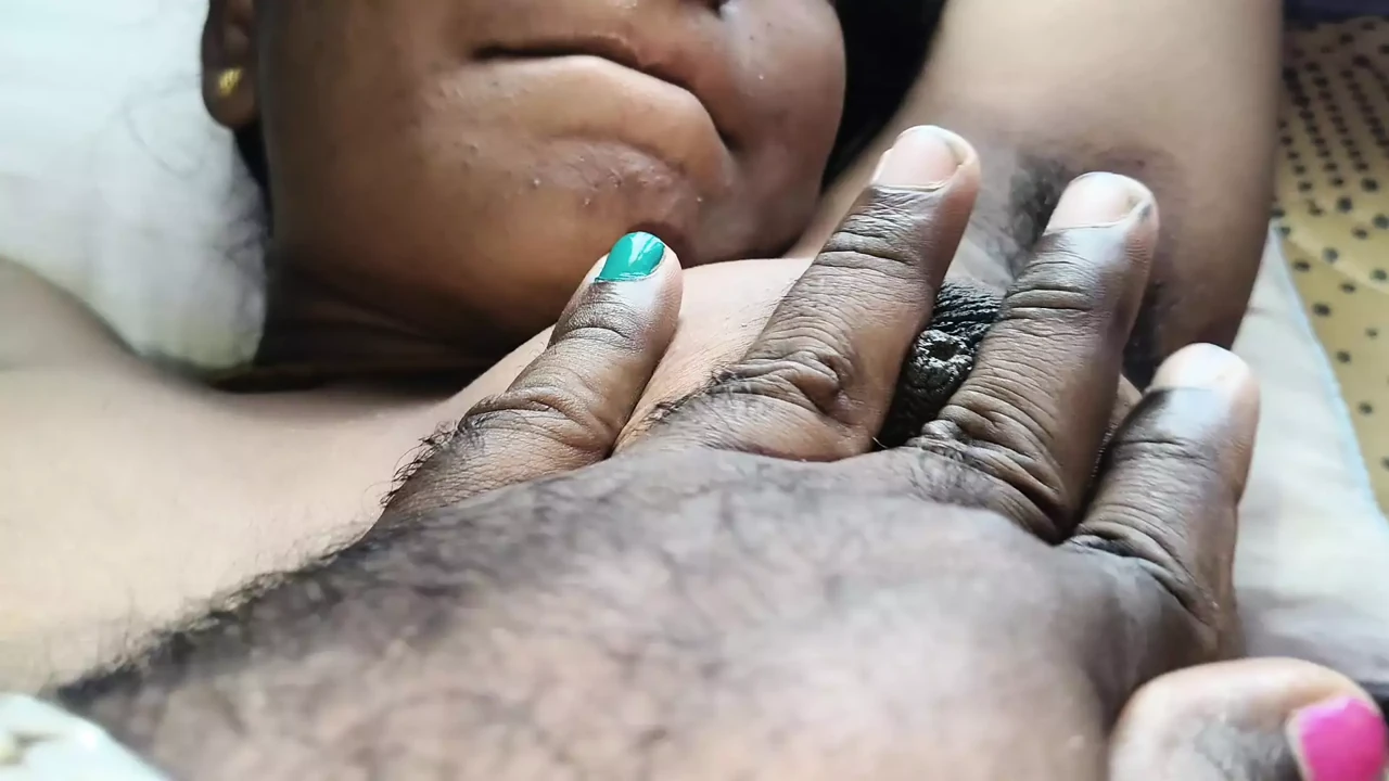 Tamil girl fingering one, two , three fingers she want to inside