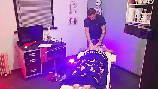 Tantric Yoni Massage with Thatbosslass