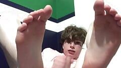 Cute Femboy shows feet for the camera while jerking off
