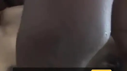 Seksi zenci kız amında büyük siyah yarağı seviyor