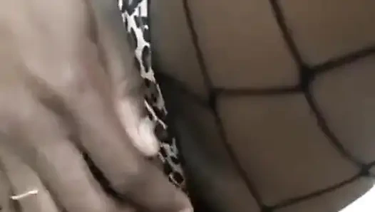 Показываю мою черную чернокожую киску