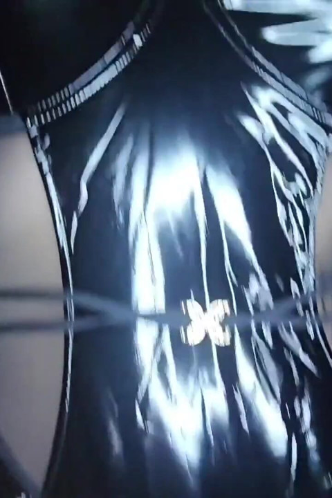 I Went to Visit a Secret Club I Showed off I Ended up Fucking Men with Big Dicks
