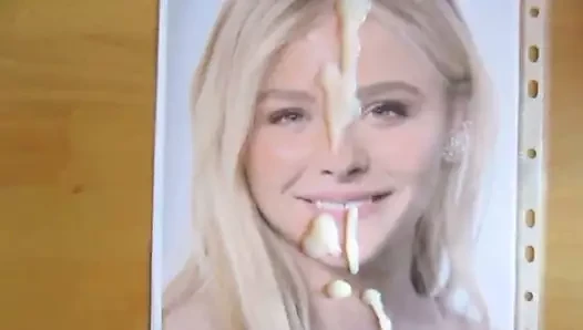 Chloe Moretz boşalma anısına #1