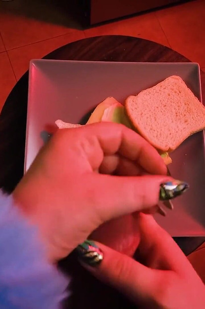 Sandwich penuh cinta