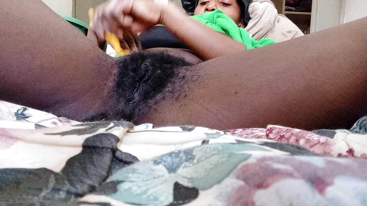 All man like clean pussy let's shave my pussy