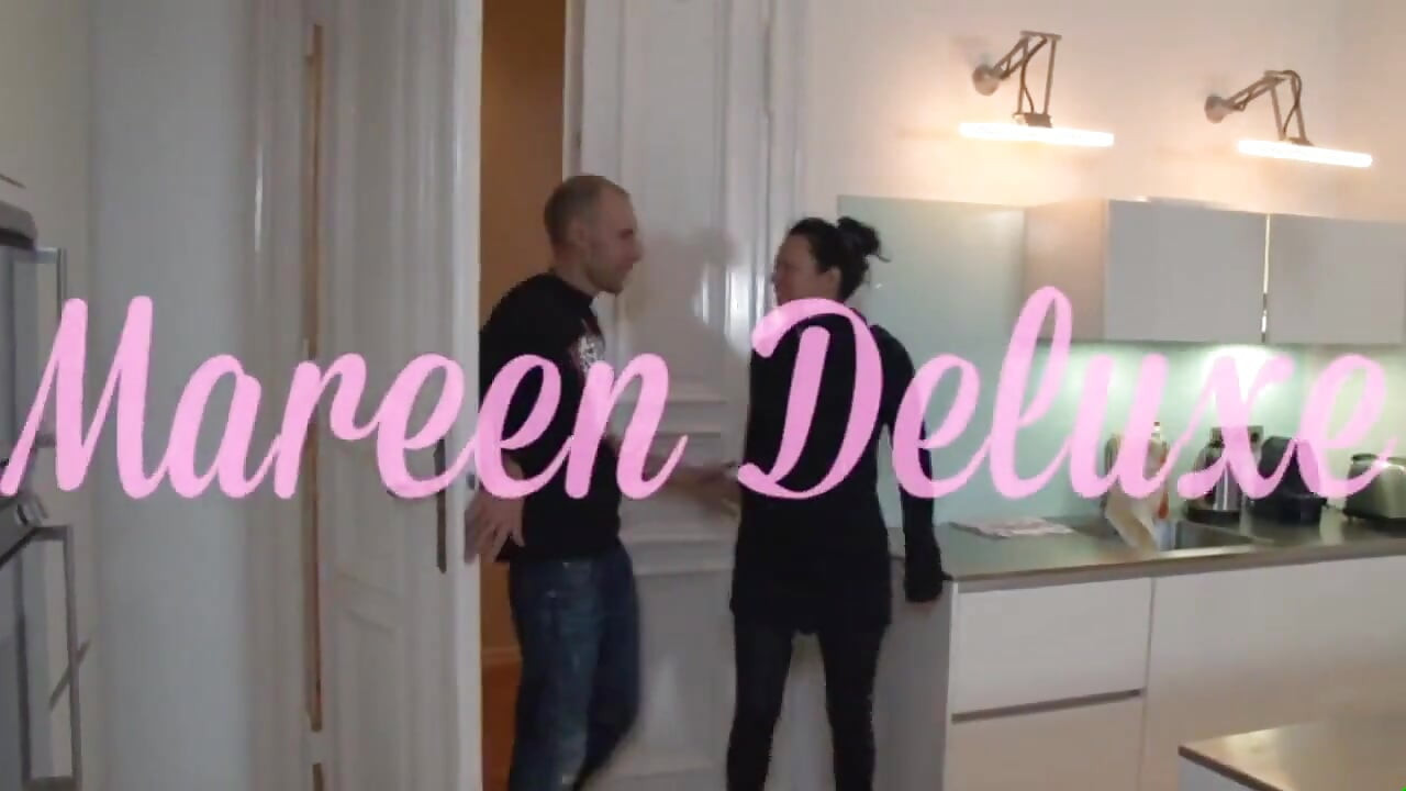 وشم مثير فاتنة كس سخيف في المطبخ نائب الرئيس في الفم