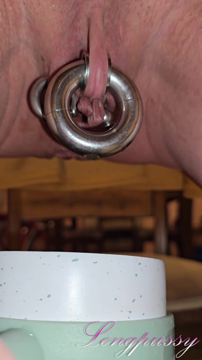 Longpussy. Desert, some Nectar and clean-up privileges for subby. | Clip 1