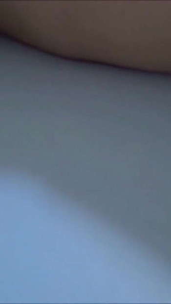 Kiefer-fallender moment aus "echtes deutsches amateur-teen-paar hat eigenen selbstgedrehten pornofilm"