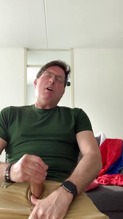 Jerking-off at Home, Nice Cumshot