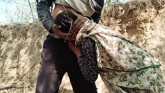 Garmi .ai bhabhi ko ghodi banaya