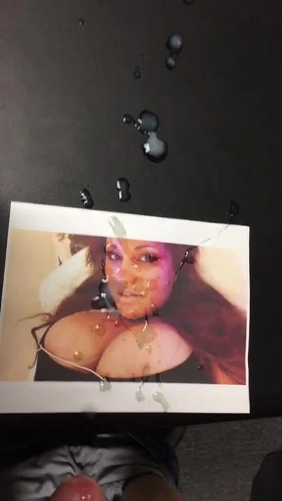 Cum on pic tribute to CarlyA