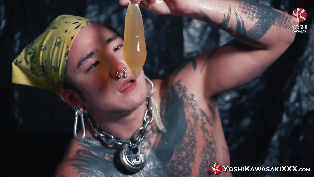 Yoshikawasakixxx - Kinky Yoshi Kawasaki Drinks His Own Pee
