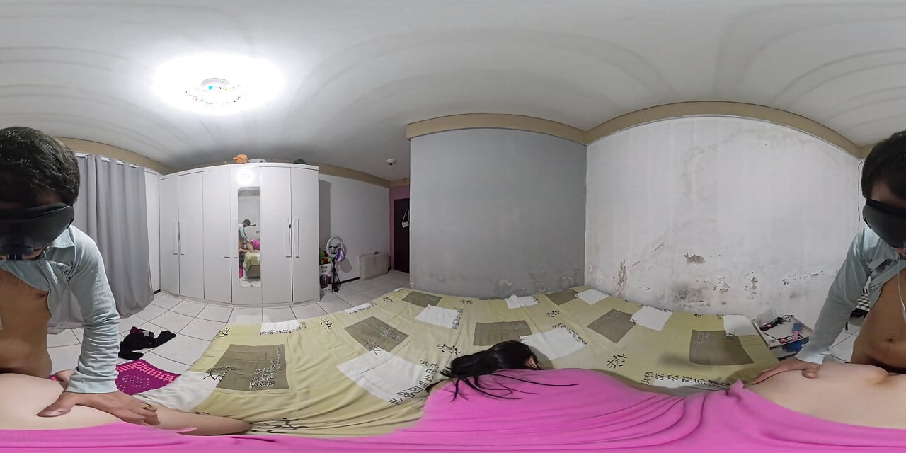 인터넷 기술자를 거부할 수 없는 외로운 주부와 남편을 바보로 만든다!