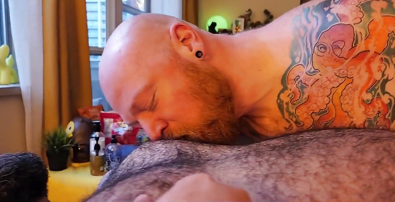 Giving Stepdaddy Bear a Massage When He Decides to Fuck Me