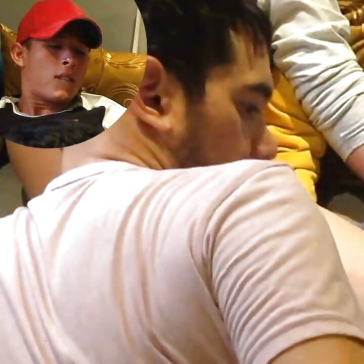 Velmi tlustý penis se mi skoro nevejdou do pusy, jak jsem nadržený!