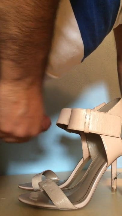 Sandals cum