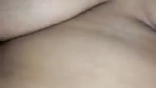 Istri semok lagi asik fingering memeknya