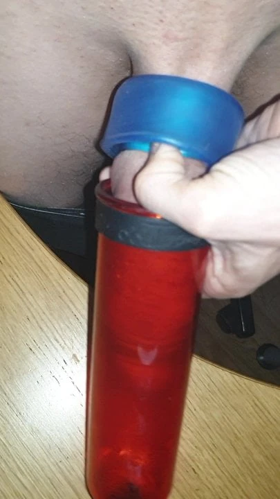 Pták pumpuje 2 hodiny