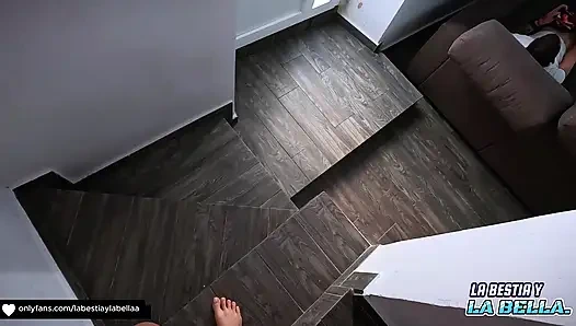 Моя жена застукала меня за просмотром порно и просит меня сломать эту мокрую киску, пока я не кончу на ее лицо