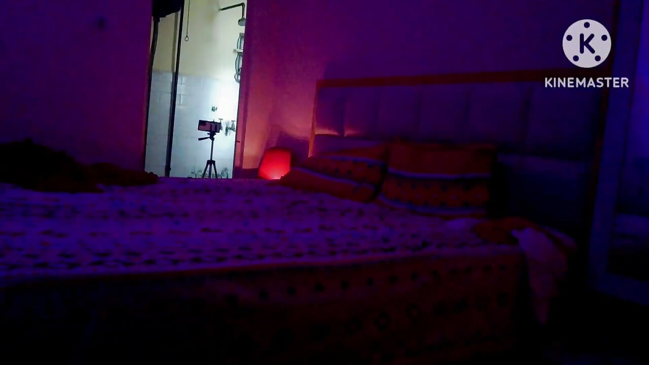 India cachonda da su coño a follar