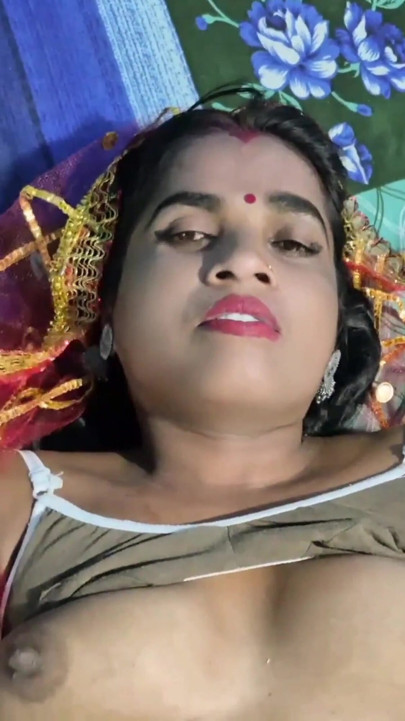 Pakisthani Housewife Sital and Her Classmate Md Aktar First Time Blojob and Fucking