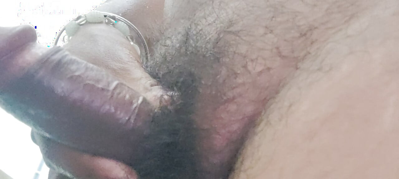 LATINA gay  milks my CUM sample with Machine and his deepthroat  Simmons Cum in boy  Cumshot