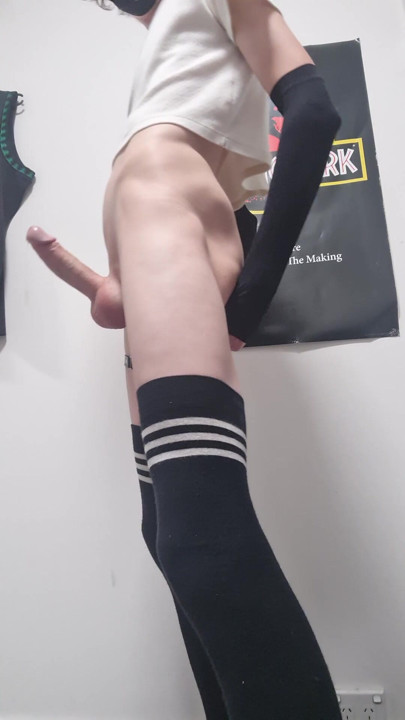 Femboy cums after shoving dildo in as far as it can go