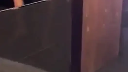 Замужняя женщина пришла ко мне домой, чтобы много потрахаться