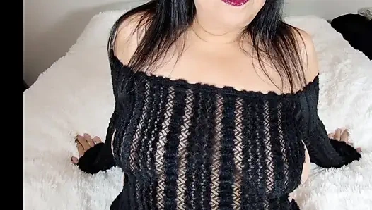 Jemand mag es, anal-masturbation mit meinem Dildo zu beobachten, während er halterhohe strümpfe trägt?