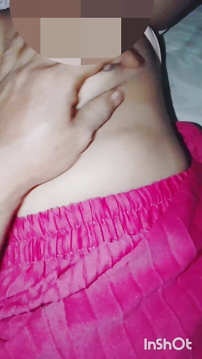 Natural ,video call sama temen kerja malah dikasih ngentot