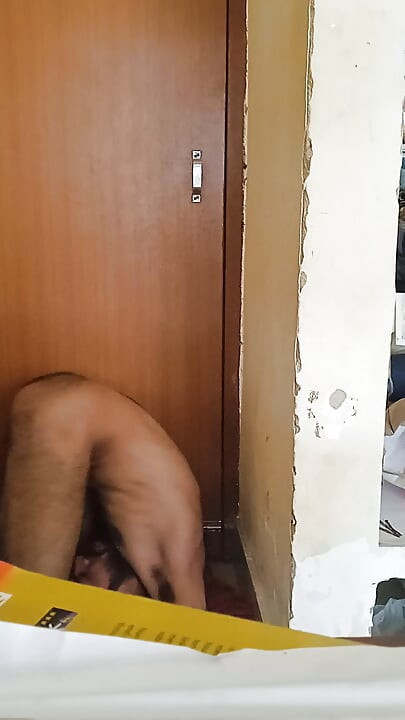 逆さまのアクロバティックオナニー