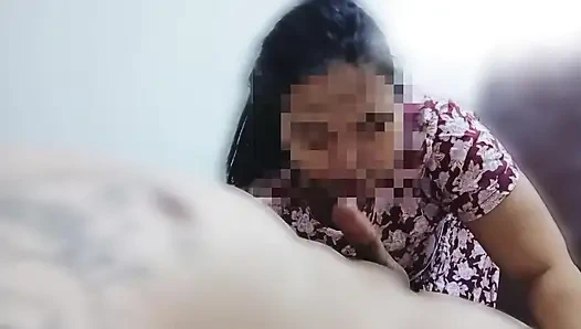 Hamile evli kadın sakso çekiyor