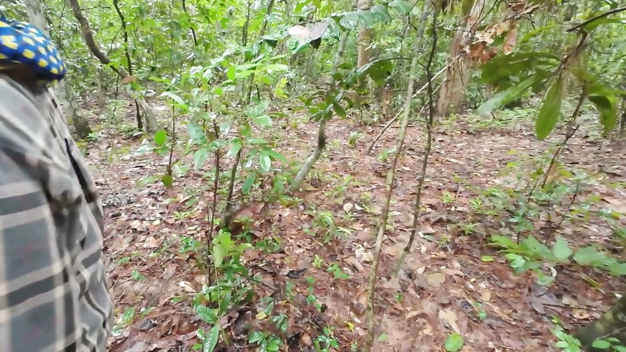 Thai Teenager Walks around Picking Mushrooms and Gets Fucked in the Pussy. Thai Audio