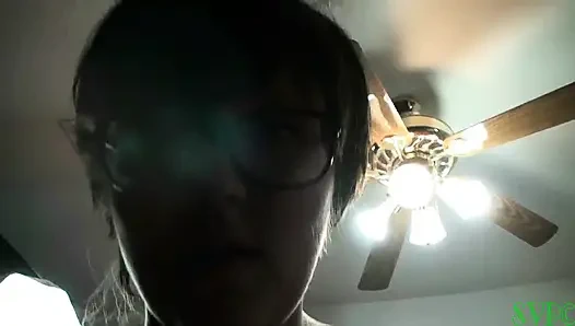 Beefy bbw lagi asik merokok dan berperan untuk pacarnya