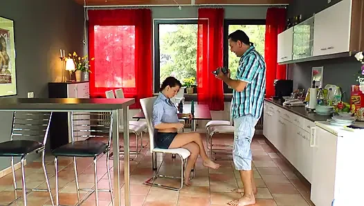 Ateşli Mutfak DP Ve Ofis Iri Güzel Kadın