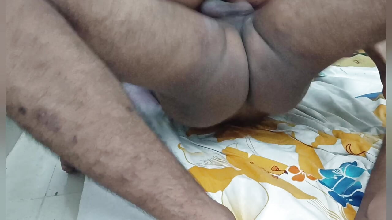 Bangla Couple fucking Taking Bangla voice close-up video.video in desi wife
