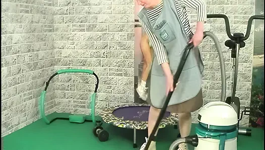 Mature GILF Sucks Cock Then Rides It Deep