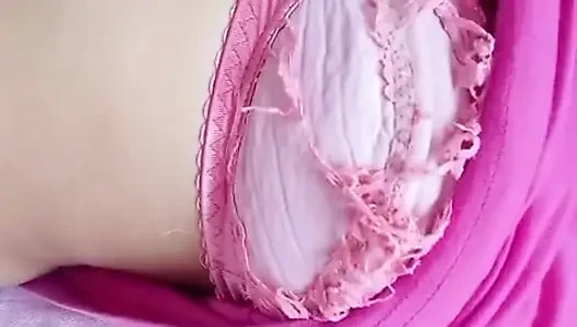 Intense Finger Masturbation of the Clitoris and Penetration
