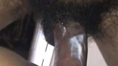 Ebano - grande cazzo nero colpisce il fondo della sua figa bagnata