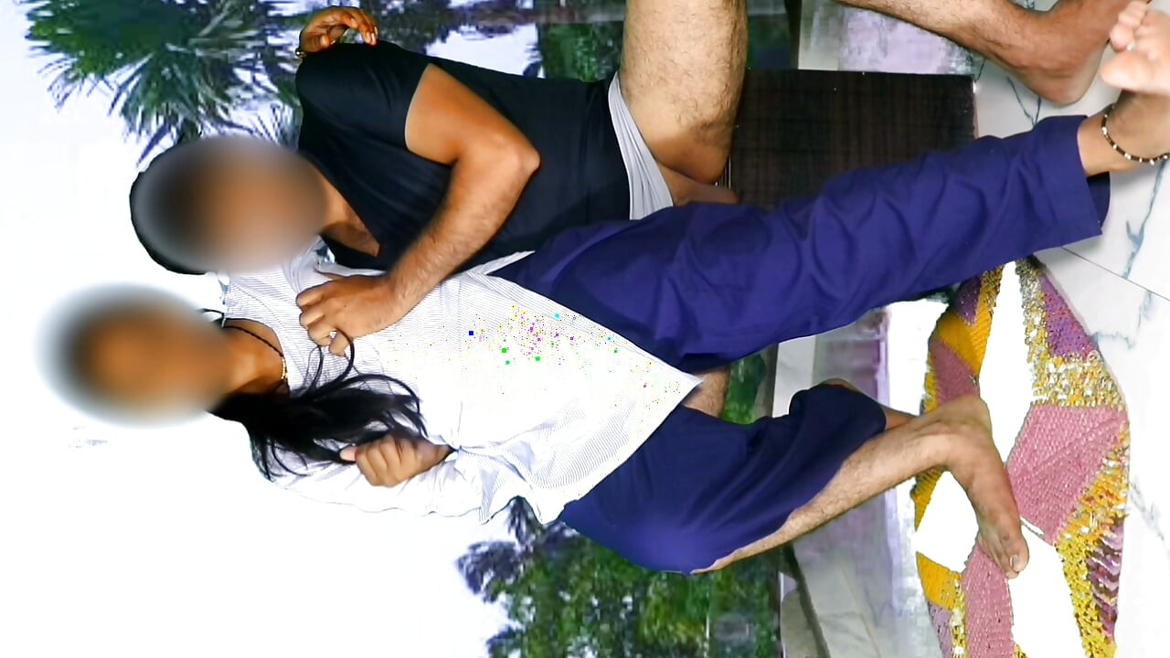 Indian college student FUCKING OUTDOR on ROOFTOP.Tight Pussy Virgin college Girl Desi Sex,Indian Sex