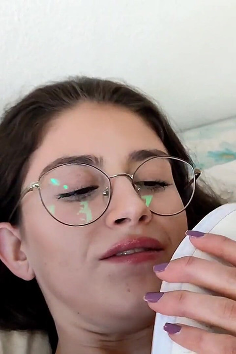 Keds Sneaker Fetish BJ Sæd I Mund Og Såler Og Slikke Det