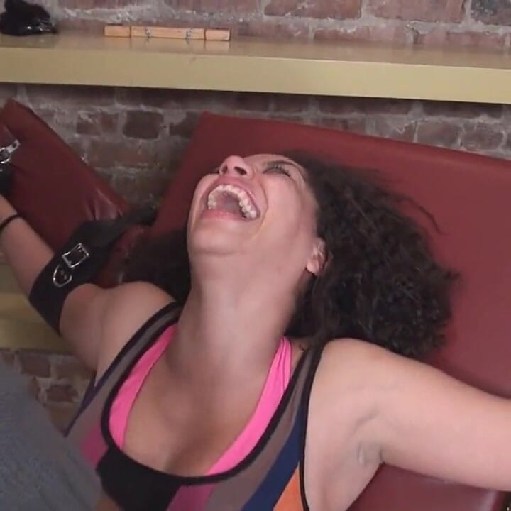 Charlie Ten Toes HD