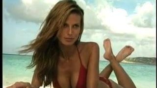 Heidi Klum - возврат сексуального купальника