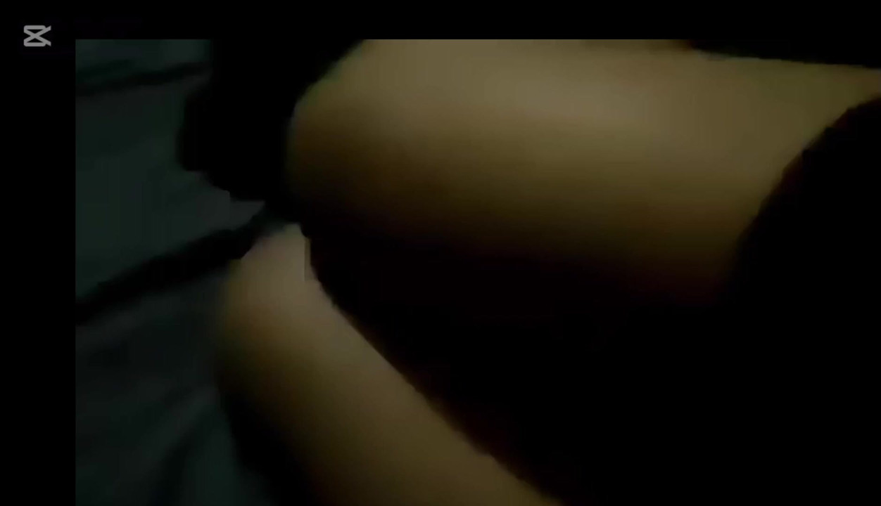 Trans brinca com ferramentas