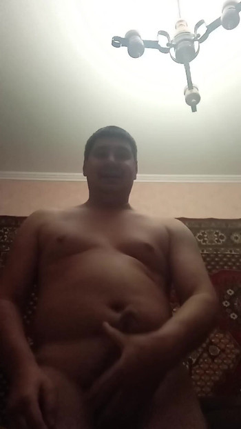 Uzbudljiv trenutak iz "Lijepo. Masturbacija na jastuku."