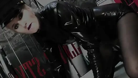 Pemujaan kontol besar hitam