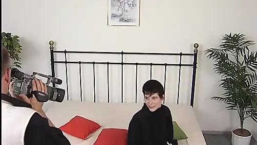 Хардкорный секс, привязанный к кровати